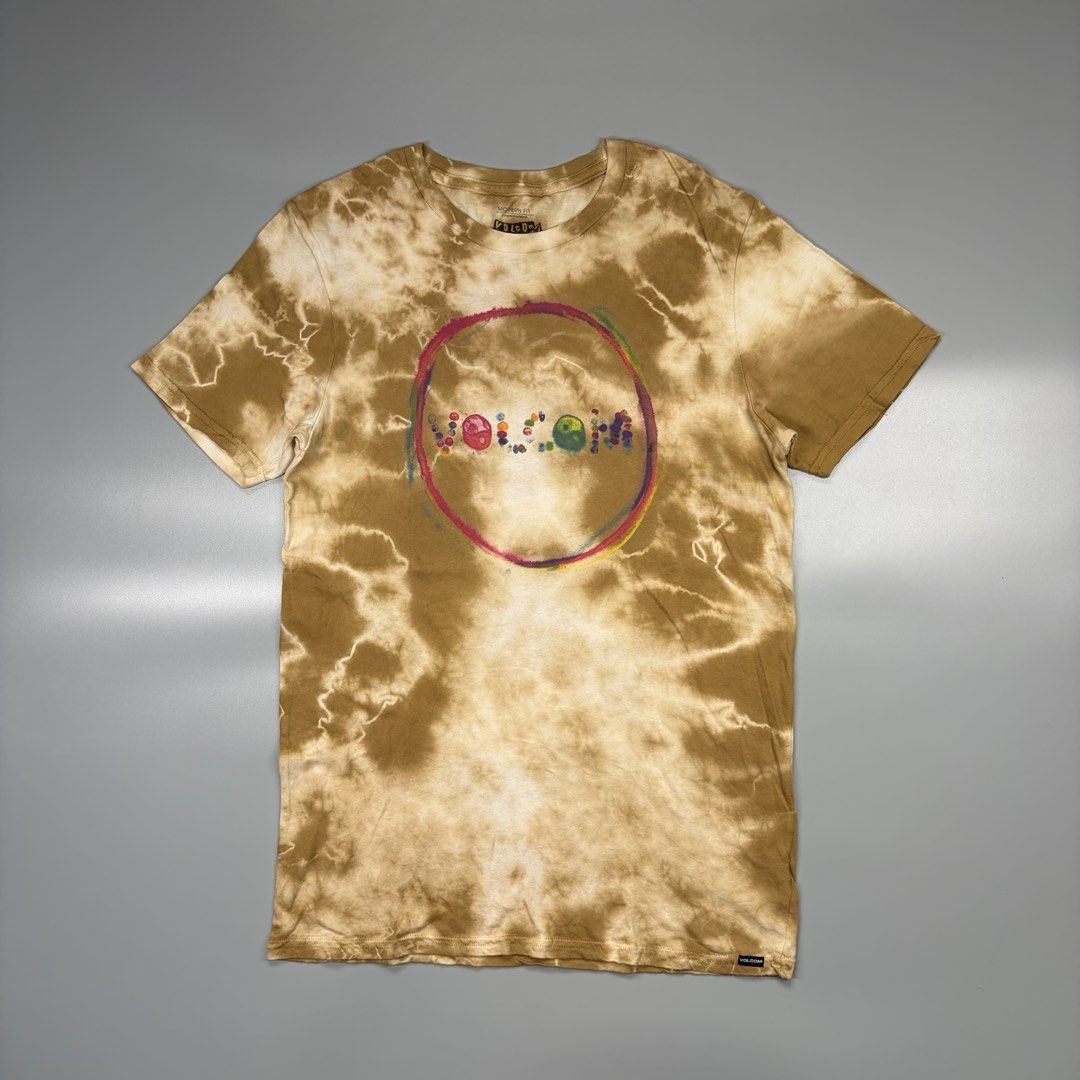Volcom tie dye (Category: Activewear) located in Cavite. Submitted by onebeancent (Listing ID 1468479967, Image 1). Description: 🔘CODE 0023 Size: Small to Medium Frame Dimension: 19" Width | 28" Length Color: Brown Color Rate: 10/10 Issue: None Condition: Like new‼️ Price: 750php Additional Shipping Fee (J&T Small Pouch) 75php Luzon 100php visayas 120php mindanao.