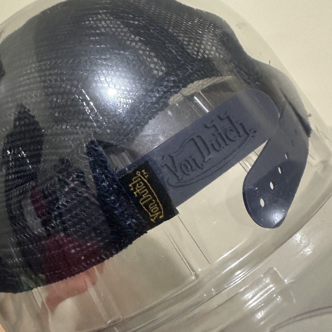 Von Dutch Grey Leopard Print Trucker Hat - ken suson (Category: Caps & Hats) located in Kawit. Submitted by wevibevintage (Listing ID 1468429615, Image 3). Description: Bought it to match ken suson cheetah hat hahaha Selling it now. Need funds.