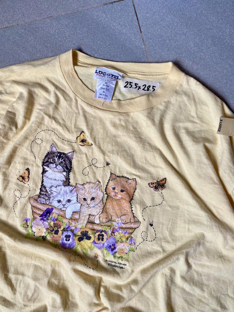 VTG Cat tshirt design (Category: Tshirts & Polo Shirts ) located in Digos. Submitted by thriftflexph (Listing ID 1468353280, Image 1). Description: Size&Dimes:25.5/28.5 Color&Condi: issue: DM for more information 🫶 Items are all thrifted/Handpicked Can ship nationwide🇵🇭 Add Shipping Fee ✈️🎁.