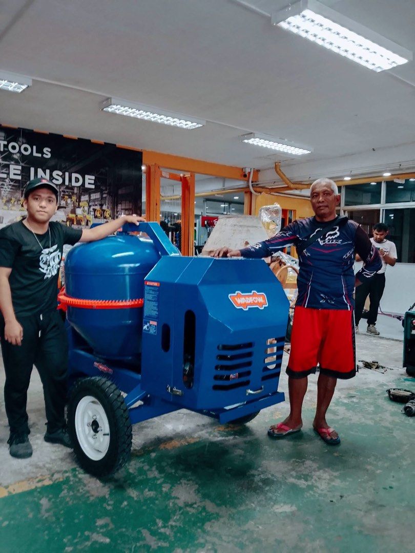 WADFOW IMPORTED MIXER WITH GAS ENGINE (Category: Construction Tools & Equipment) located in Santa Rosa. Submitted by ljesguerra (Listing ID 1468413009, Image 2). Description: 𝙒𝘼𝘿𝙁𝙊𝙒 𝙄𝙈𝙋𝙊𝙍𝙏𝙀𝘿 𝘾𝙀𝙈𝙀𝙉𝙏 𝙈𝙄𝙓𝙀𝙍 𝙒𝙄𝙏𝙃 𝙒𝘼𝘿𝙁𝙊𝙒 𝙂𝘼𝙎𝙊𝙇𝙄𝙉𝙀 𝙀𝙉𝙂𝙄𝙉𝙀 7𝙃𝙋 𝙎𝙋𝙀𝙀𝘾𝙎 👇👇 𝙀𝙣𝙜𝙞𝙣𝙚 𝙩𝙮𝙥𝙚 :𝙒𝘼𝘿𝙁𝙊𝙒 𝙋𝙀𝙏𝙍𝙊𝙇 𝙀𝙉𝙂𝙄𝙉𝙀 𝙍𝘼𝙏𝙀𝘿 𝙋𝙊𝙒𝙀𝙍:4.8𝙆𝙒(7𝙃𝙋) 𝙈𝙄𝙓𝙀𝘿 𝘽𝘼𝙏𝘾𝙃 𝙊𝙐𝙏𝙋𝙐𝙏:260𝙇 𝘿𝙍�
