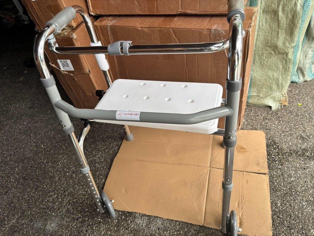 Walker with hard seat (Category: Medical Supplies & Tools) located in Quezon City. Submitted by indaytals (Listing ID 1468399326, Image 1). Description: Walker with wheels hard set COD Gcash Bank.