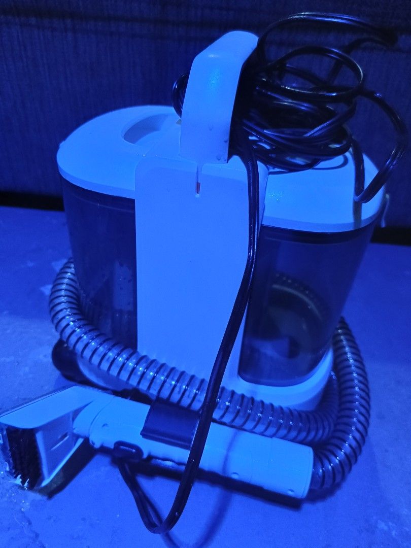 Wet and dry vacuum cleaning (Category: Vacuum Cleaner & Housekeeping) located in Las Pinas. Submitted by gooditems31 (Listing ID 1468394583, Image 2). Description: wet and dry deep cleaning machine used only once selling for only 2,2k las Pinas location.