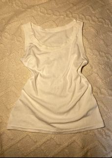 (Category: ) located in . Submitted by preloved._.wardrobe (Listing ID 1468297454, Image 1). Description: .
