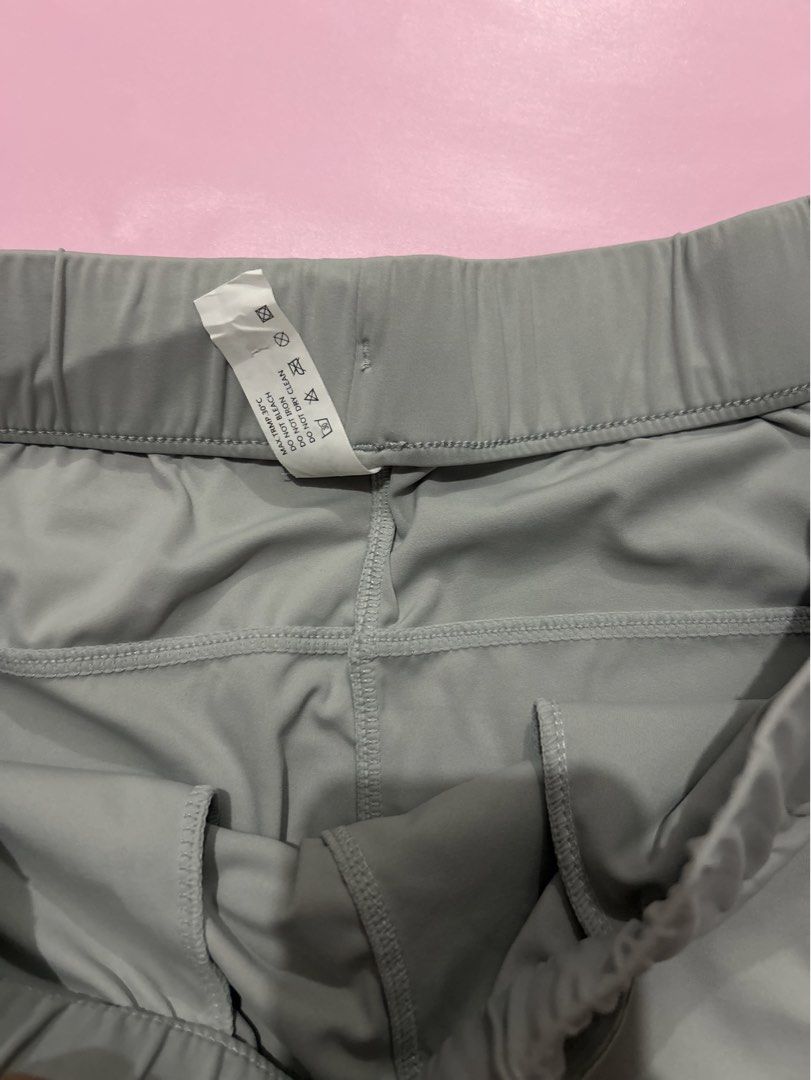 Willit Active Short (Category: Activewear) located in Manila. Submitted by chen_clybelles (Listing ID 1468424962, Image 2). Description: .