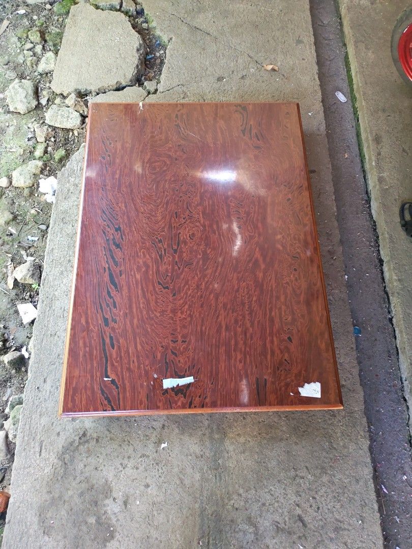 Wooden Coffee Table with Distinctive Grain Pattern (Category: Tables & Sets) located in Manila. Submitted by aks_japansurplus30 (Listing ID 1468498347, Image 2). Description: japan surplus low folding table Japan surplus Marmol type mesa L-42 W-31 H-14 1,500 only.