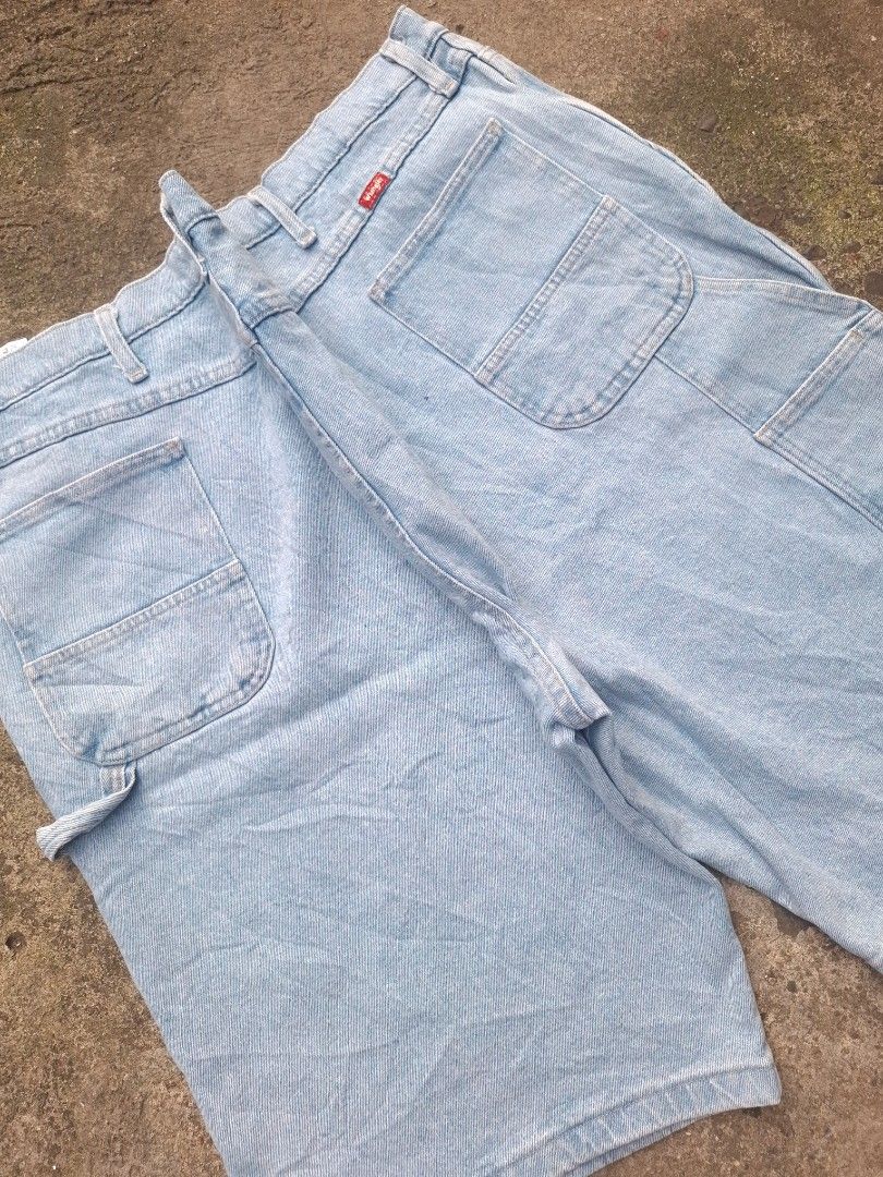 WRANGLER ACID WASH CARPENTER JORTS - SIZE: 48 (Category: Shorts) located in Manila. Submitted by bonaobrag55538 (Listing ID 1468340970, Image 3). Description: DIMES: 48*26*13.5 EXCELLENT CONDITION NO ISSUE.
