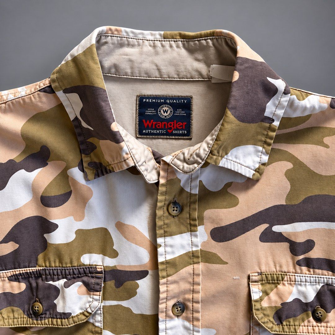 WRANGLER CAMO LONG-SLEEVE POLO (Category: Tshirts & Polo Shirts ) located in Taguig. Submitted by clarrk95 (Listing ID 1468452519, Image 3). Description: Wrangler Camo Long-Sleeve Polo Size: faded size tag Length: 31inches Width: 25inches Sleeve: 19inches PRICE: ₱400 ONLY! ✅ very good condition ✅ add shipping fee ✅ ignoring LP inquiry Shipping: Lalamove | J&T | LBC Location: Taguig📍 Payment: Gcash | Bank | Cash FB: THRFT IG: thrft_25 DM for more