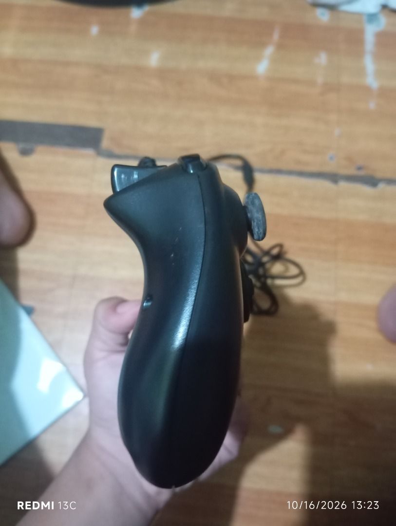 Xbox 360 Wired Controller Black (Category: Controllers) located in Caloocan City. Submitted by oddfish.7816e8 (Listing ID 1468323862, Image 3). Description: - Compatible with Xbox 360 and PC - Fully functional buttons, triggers, and D-pad - Includes untangled cord - Heavy wear on thumbsticks with peeling rubber - Cleaned and ready to use for retro gaming setups -RB is not clicking anymore I hope you see this flaw.