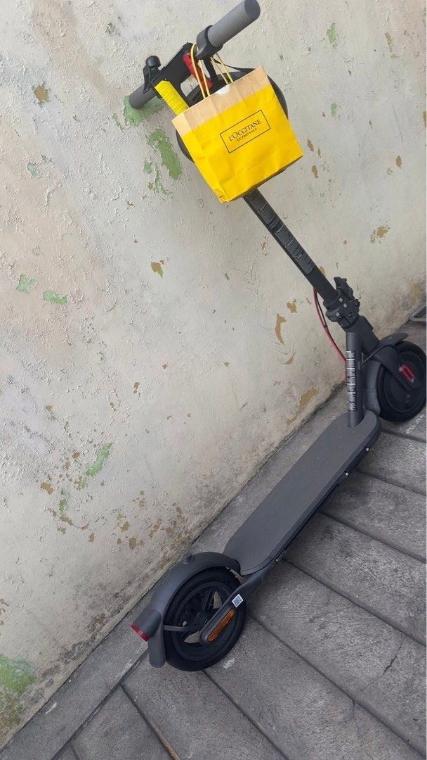 Xiaomi electric scooter 4 (Category: Skates, Rollerblades & Scooters) located in Manila. Submitted by ivyfv04 (Listing ID 1468345992, Image 2). Description: Xiaomi electric scooter 4 Good as new No issue 23.6 km pa lang .