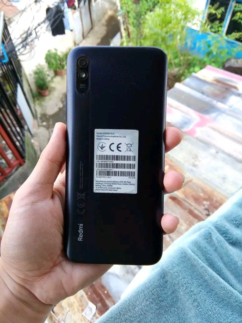 XIAOMI REDMI 9A (PLEASE READ BEFORE BUYING) (Category: Xiaomi) located in Davao. Submitted by princztechie (Listing ID 1468293745, Image 2). Description: FOR SALE: XIAOMI REDMI 9A (PLEASE READ BEFORE BUYING‼️) •32GB Internal Storage •100% fully functional and tested •Smooth performance for social media and basic needs •Dugay malowbat •NO repair history ISSUE: minor red spot on the upper display screen Pero smooth raman and Hindi makaapekto sa tou