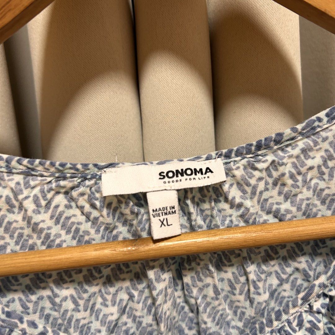 XL Sonoma Blue Printed Top (Category: Sleeveless) located in Rizal. Submitted by from99abovecloset (Listing ID 1468312790, Image 2). Description: CODE:048 Size: XL Armhole (laid flat):11” Bust (around): 48” Length (laid flat): 26” Cotton rayon | loose | like new .