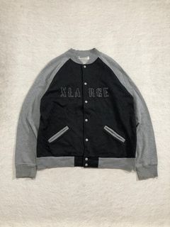 (Kategori: ) berada di . Dikirim oleh jaket.thrift_02 (ID iklan 1468289770, Gambar 1). Deskripsi: .