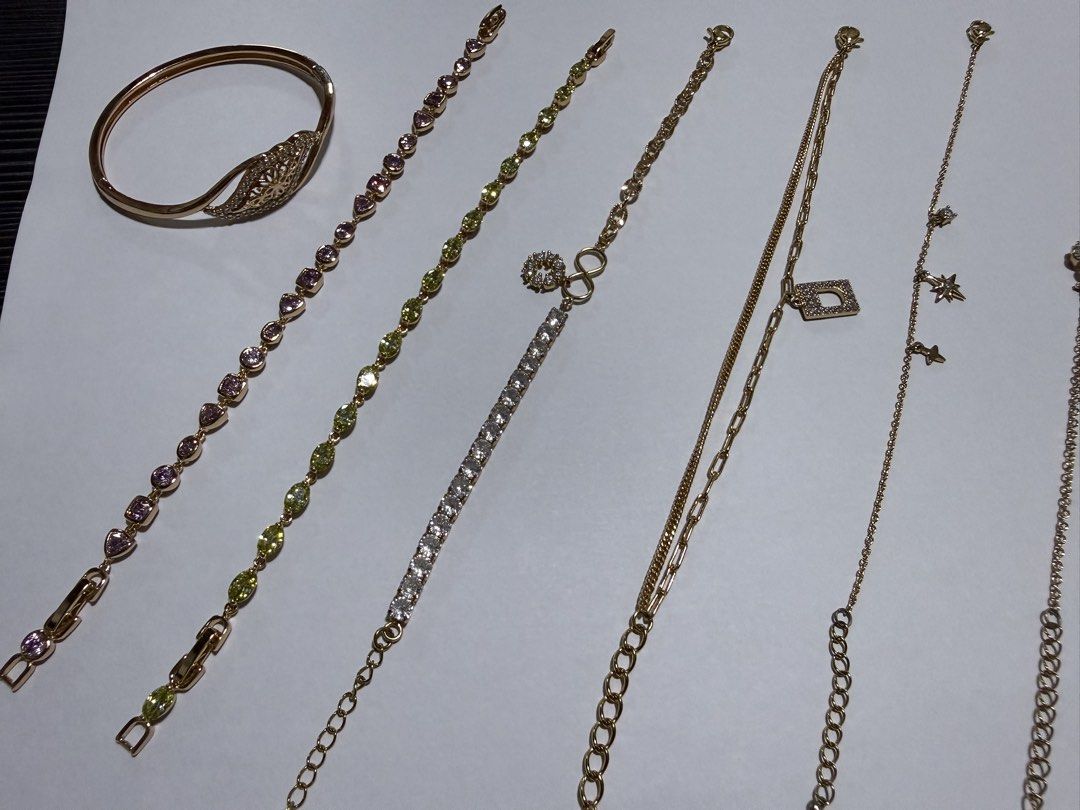 Xuping Rose Gold Bracelets and Bangle (Category: Bracelets) located in Cavite. Submitted by itsjameee (Listing ID 1468284798, Image 2). Description: Xuping Rose Gold Bracelets New/Like New PM!!! .