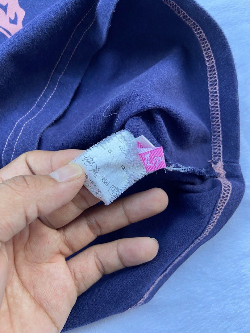 Y2K Aspenny (Category: Blouses) located in General Santos City (Dadiangas). Submitted by kala_chuchi (Listing ID 1468498024, Image 3). Description: Size. Medium 16 inches width 21.5 inches length No flaws Over all condition Excellent .