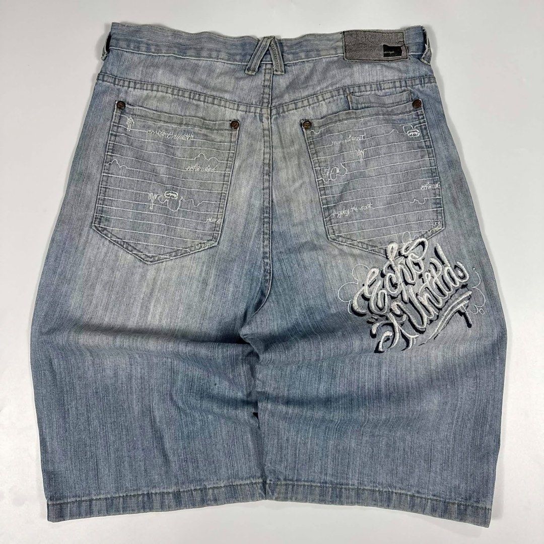 Y2K Ecko Unltd (Category: Shorts) located in Calasiao. Submitted by nacht.archives (Listing ID 1468300386, Image 1). Description: Y2K Early 00’s Graffiti Ecko Unltd Script Embroided On Back Hit (Light Washed) 👖WAIST: 36 👖LENGTH: 27 👖THIGH: 14 👖LEG OPEN: 11 FLAWS: PRICE: 📩 + sf 🚚Local shipping fee (75 to 125php) 💳Mode of payment (Gcash, MariBank, Gotyme).
