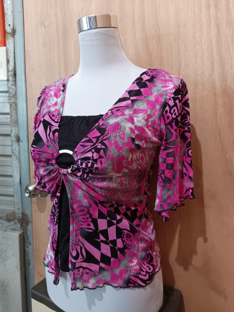 Y2k mesh top (Category: Longsleeves) located in Davao. Submitted by mln-boutique (Listing ID 1468499841, Image 3). Description: size - m good condition.