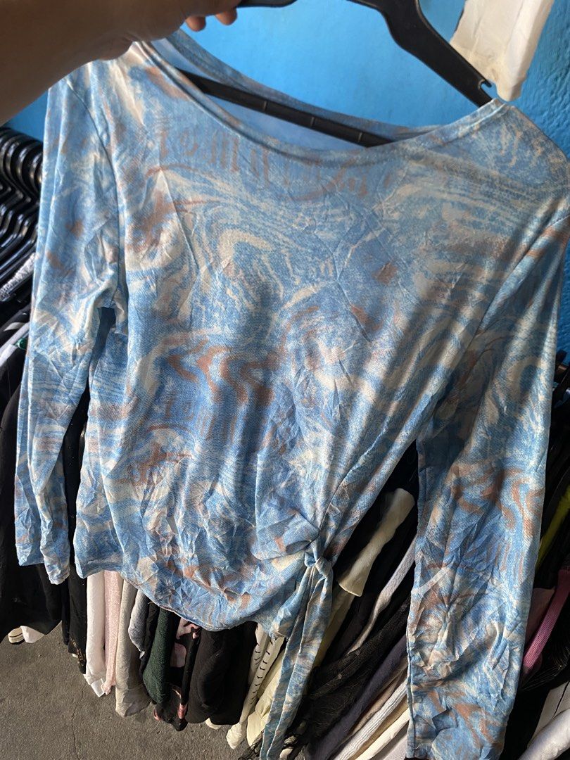 Y2k vibes (Category: Dresses) located in Manila. Submitted by freshfindresale (Listing ID 1468323995, Image 1). Description: Small to medium.