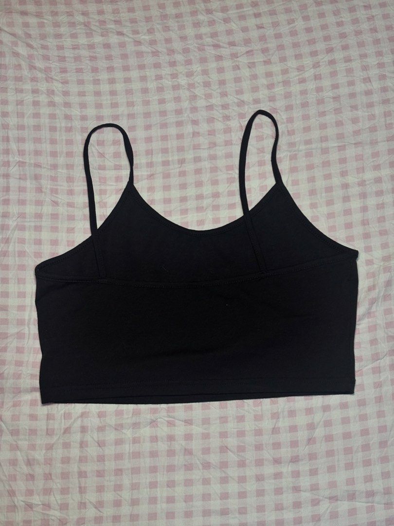 Y2K Vibes Butterfly Tank Top (Category: Sleeveless) located in San Juan City. Submitted by angel_aura_archive (Listing ID 1468341560, Image 3). Description: - Free size (S-L) - All of the details are here n po so pls matuto po magbasa and no to low bailers!! I can give discount if marami po kukunin. They are not from ukay and they are from my personal collection from my closet (purpose is to declutter)..