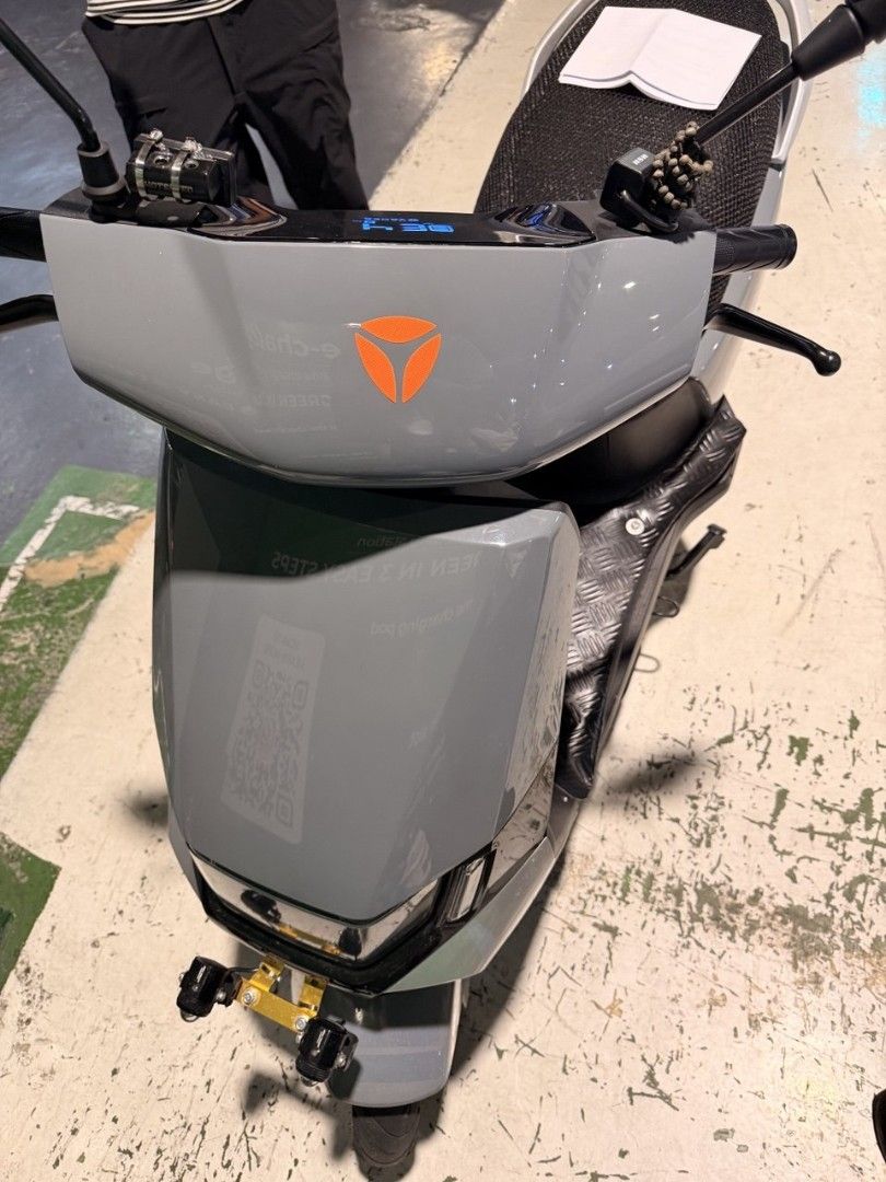 Yadea Ruibin electric comes with receipt (Category: Bicycles) located in Taguig. Submitted by coolmoon_6903c8 (Listing ID 1468404610, Image 3). Description: Yadea Ruibin Upgraded to 72 volts battery 6 pack TFAR graphene battery , upgraded 72 volts charger Yadea brand Strong uphill performance and improved speed than stock Upgraded controller: Fardriver Model Type: YCK072080D_QA43, Voltage / Power: 72V / 2000W With receipt acquired last yr 2025 Wi