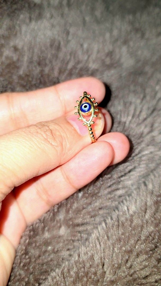 Yellow Gold Evil Eye Ring Blue Center (Category: Rings) located in Manila. Submitted by jzqjewelryshop (Listing ID 1468300281, Image 2). Description: FOR SALE ‼️ 18K SAUDI GOLD - EVIL EYE RING SIZE 7.5 0.92G (PER PIECE NOT PER GRAM) LOC. SOUTH CALOOCAN.