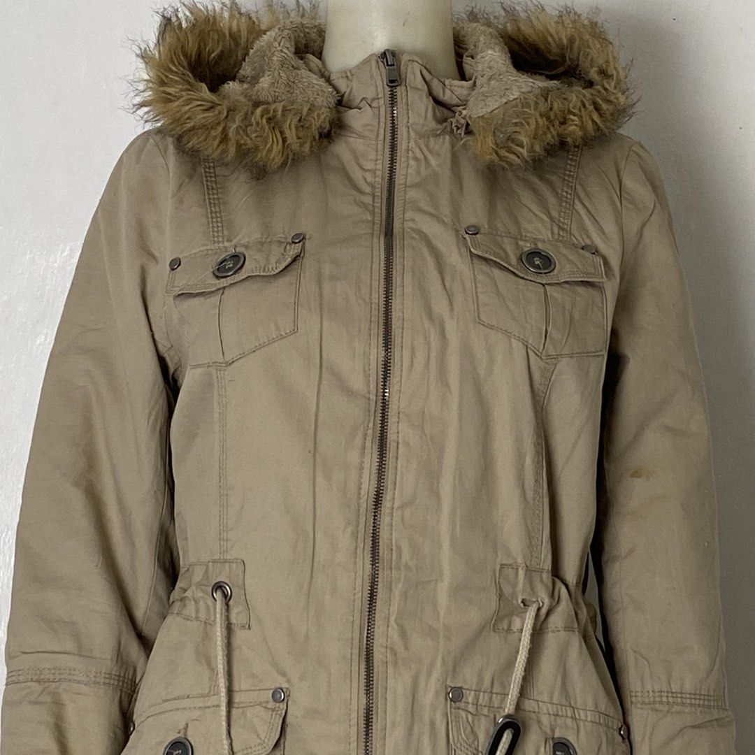 YMI✨ | Taupe Y2k Canva Utility Parka Jacket (Category: Coats, Jackets and Outerwear) located in Bulacan. Submitted by orc.ph (Listing ID 1468399438, Image 3). Description: YMI✨ | Taupe Y2k Canva Utility Parka Jacket Material Used: 50% Cotton 50% Polyester - Taupe - Y2k -Casual -Streetwear -Cold-Resistant -Multi Pocket Layer -Faux-Fur Hood Lining -Faux-Fur Inner Lining -Waist Cinch Drawstring ‎-Size: M -Width: 19” ‎-Length: 25.5” ‎ ‎Ised Condition