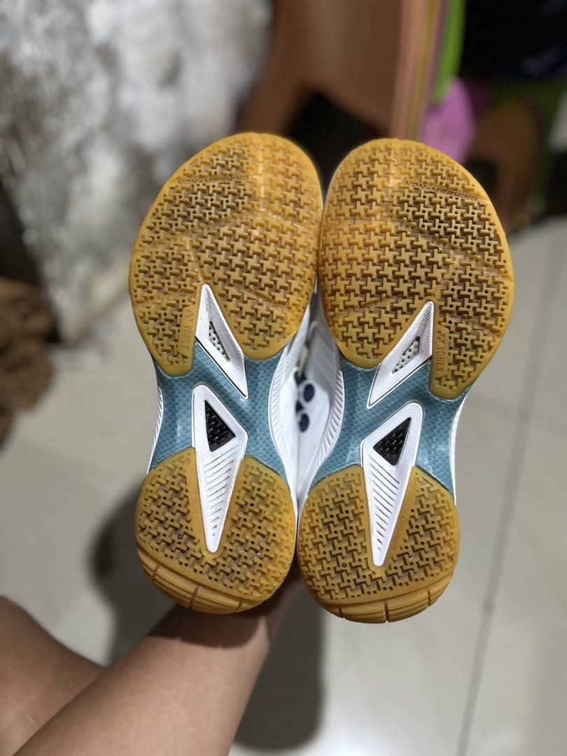 Yonex (Category: Sneakers) located in Cebu City. Submitted by cyrilk1cks (Listing ID 1468323728, Image 3). Description: .