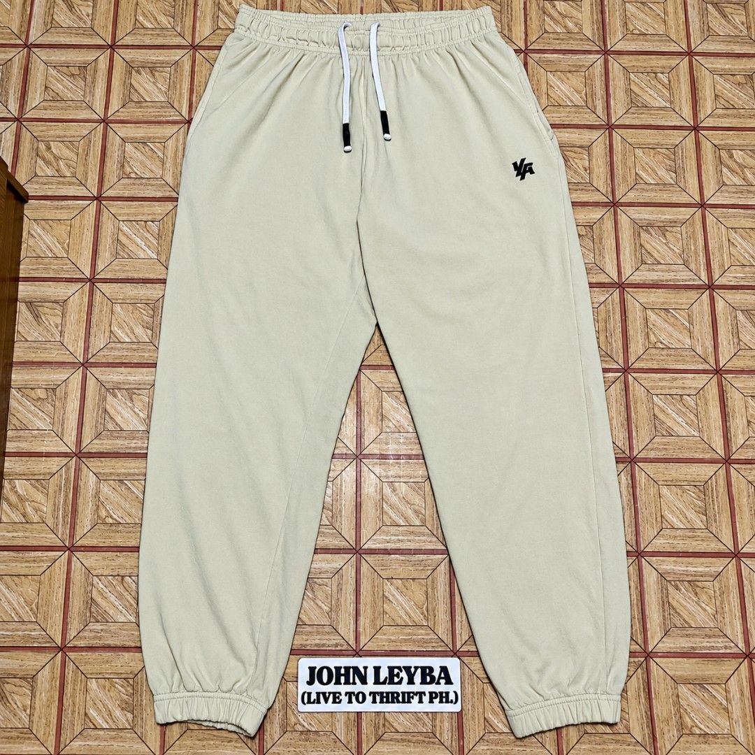 Young LA Sweatpants (Cream) (Category: Joggers) located in San Pablo. Submitted by johnleyba15 (Listing ID 1468344801, Image 1). Description: Young LA Sweatpants (Cream) 750 + shipping kung malayo Size-34 to 40 Overall Goods & Solid Pa 💯 (Honest Issue: May part na may scratches sa ribbings sa may ibaba pero hindi naman sobrang halata lalo na kapag suot na.) 100% Legit Pm na lang sa lahat ng interesado .