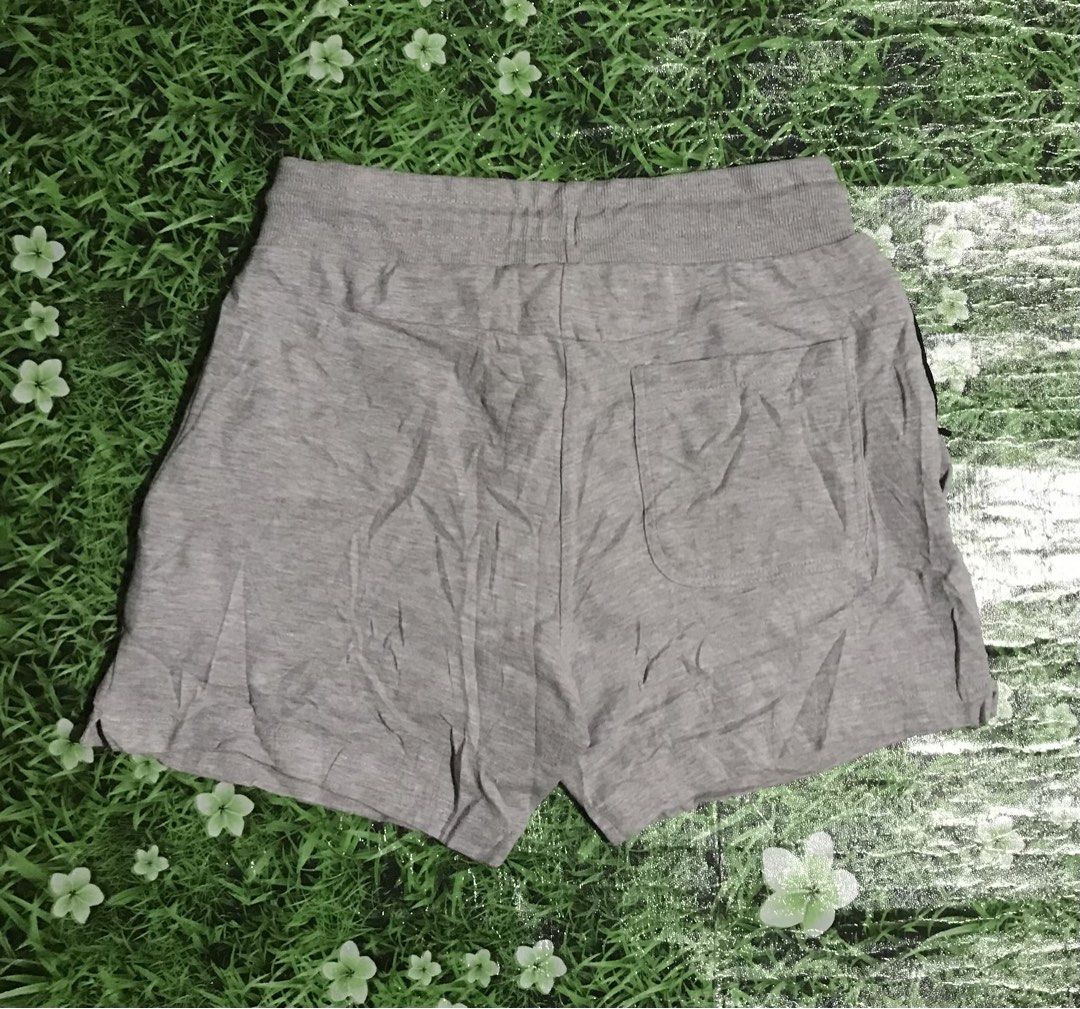 YOUNGLA MEN’S GREY ATHLETICS SHORT (Category: Activewear) located in Cebu City. Submitted by nelsonix (Listing ID 1468363022, Image 3). Description: YOUNGLA MEN’S GREY ATHLITECS SHORT SIZE XL W32to34 L15 EXCELLENT CONDITION 9.5/10 COLOR RATE GREY COLORWAY ABOVE THE KNEE NO ISSUE.