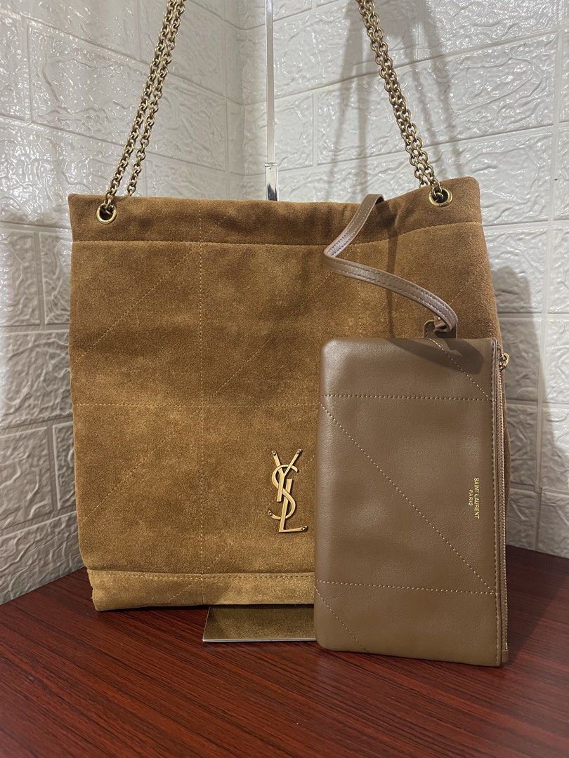 YSL JAMIE 4.3 POCHON SUEDE (Category: Luxury Bags & Wallets) located in Manila. Submitted by grabmybags (Listing ID 1468301632, Image 3). Description: PLS READ BELOW DETAILS ⬇️⬇️⬇️ I will not entertain questions included in below info! (make reading a habit) ALL AVAILABLE! ON HAND! SOLD ITEM = DELETED NOT OPEN FOR SWAP Self-Authentication Recommended Images are of actual item for sale‼️ Refrain from asking more pictures ❌ * No Major flaws (barely