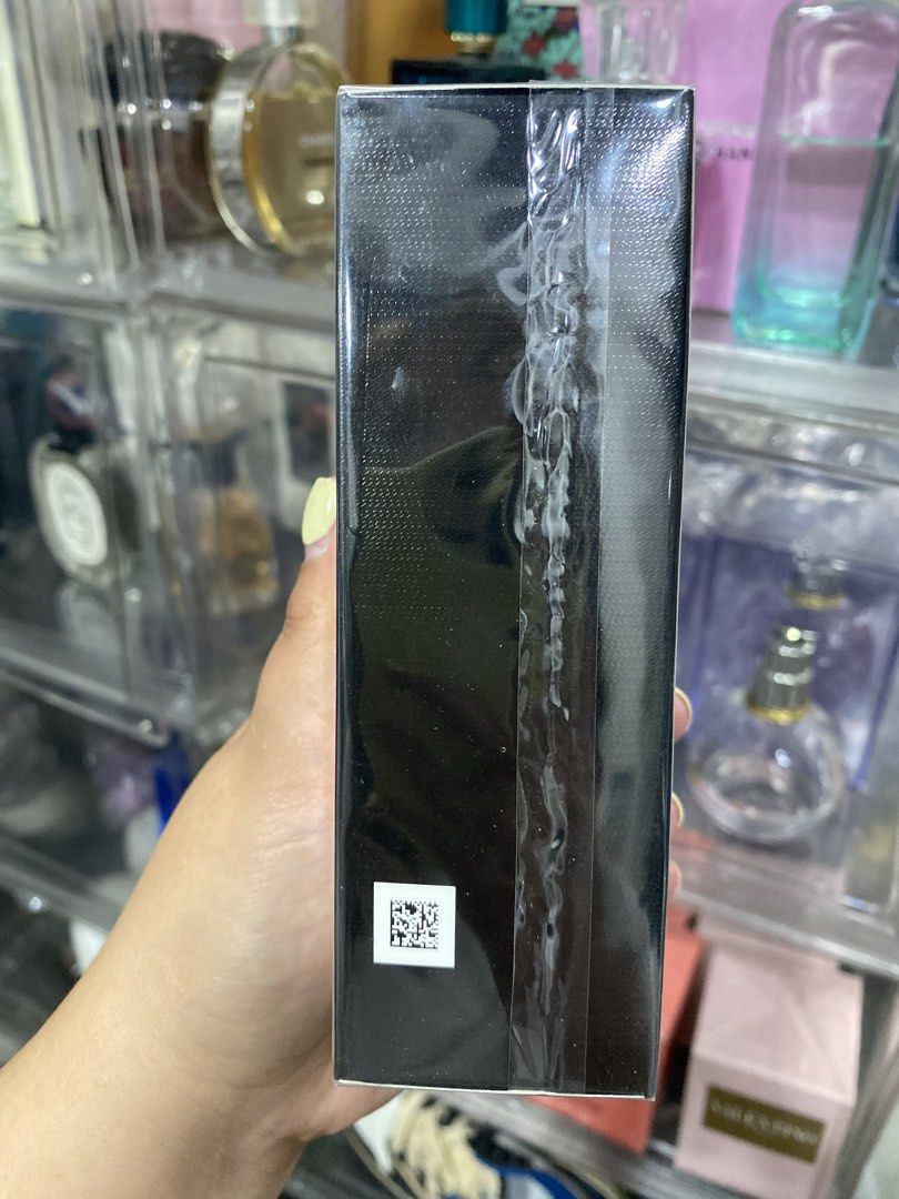 YSL LIBRE BERRY CRUSH (Category: Fragrance & Deodorants) located in Baguio. Submitted by lairdegawd_06 (Listing ID 1468464459, Image 3). Description: NEW LAST LONG FULL Check photos for more details.