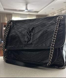 (Category: ) located in . Submitted by 2mycloset (Listing ID 1468295901, Image 1). Description: .