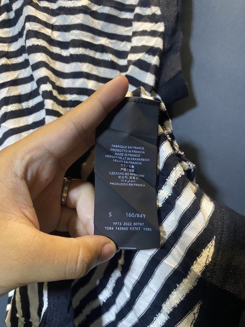 Ysl Top (Category: Sleeveless) located in Manila. Submitted by thrift2rich (Listing ID 1468412323, Image 3). Description: .
