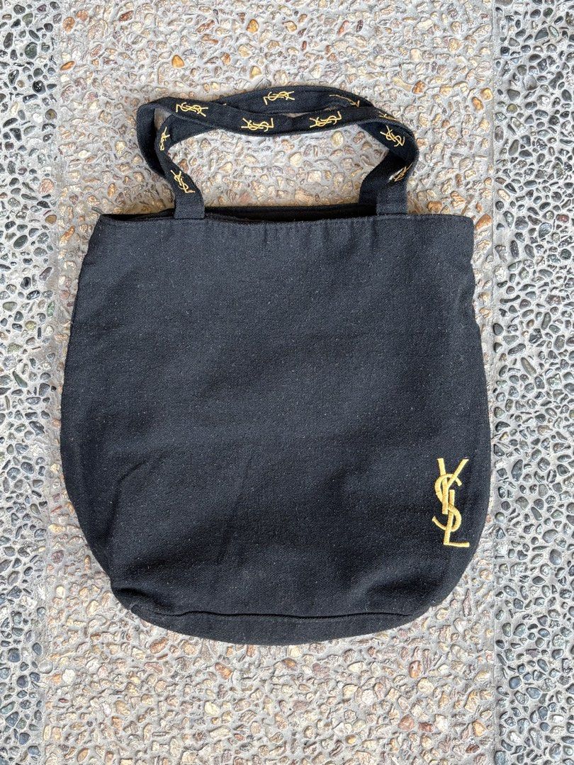 YSL Tote Bag (Category: Tote Bags) located in Caloocan City. Submitted by babydoll696 (Listing ID 1468356188, Image 1). Description: YSL TOTE BAG NO ISSUE + SHIP PM FOR MORE DETAILS.