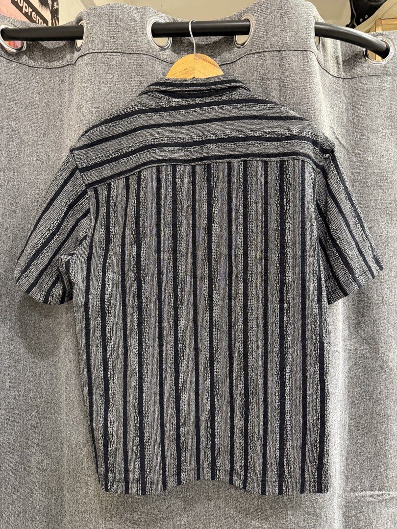 Zara - Textured Open Collar S/S Shirt (Category: Tshirts & Polo Shirts ) located in Makati City. Submitted by dailypickups_ (Listing ID 1468417601, Image 3). Description: Size: M Condition: 10/10 Material: 100% Cotton.
