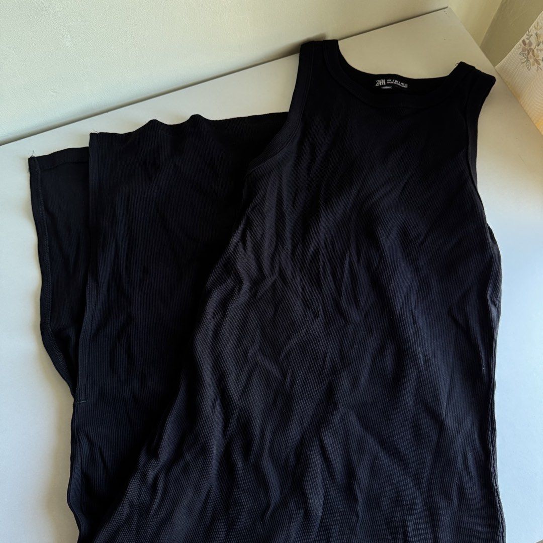 Zara Black Basic Dress (Category: Dresses) located in Santa Rosa. Submitted by ceyllective (Listing ID 1468382715, Image 1). Description: .