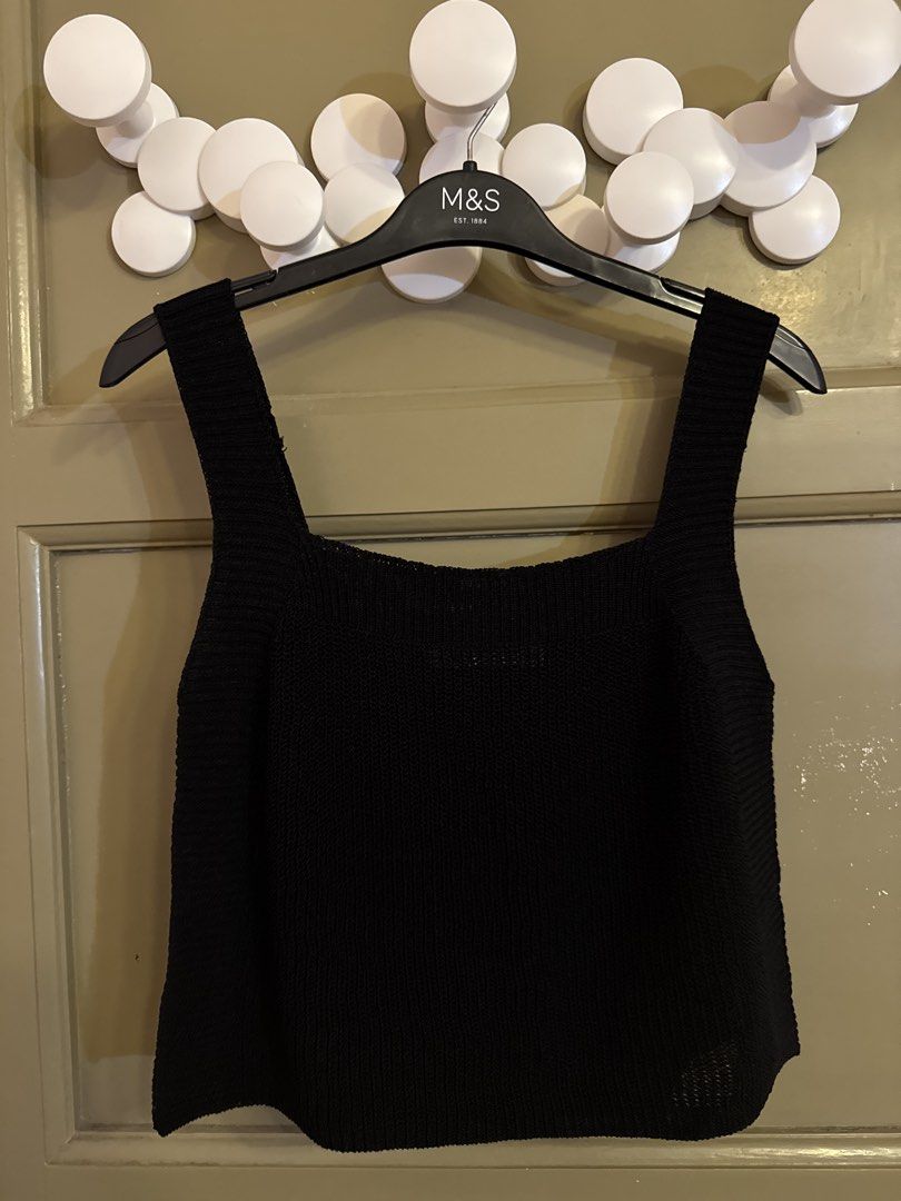 Zara Black Knit Tank Top Size S (Category: Sleeveless) located in Manila. Submitted by gabwie (Listing ID 1468409469, Image 3). Description: - Brand: Zara - Size: S - Color: Black - Style: Square neckline with thick straps - Fabric: Textured ribbed knit - Perfect for clean girl fits.
