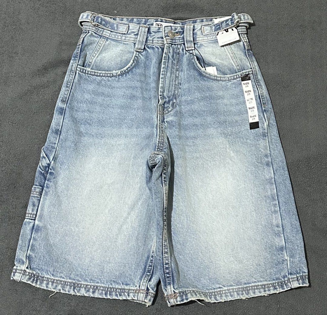 Zara Carpente Jorts (Category: Other Bottoms) located in Cabanatuan. Submitted by fitsby.el (Listing ID 1468424755, Image 1). Description: 27-28 l: 21.5.