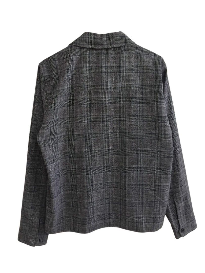 Zara Grey Plaid Check Zip-Up Harrington Jacket (Category: Coats, Jackets and Outerwear) located in Pasig City. Submitted by hustlexcurate (Listing ID 1468334947, Image 2). Description: Zara Grey Plaid Check Zip-Up Harrington Jacket Size MEDIUM Dimensions: 21X28.