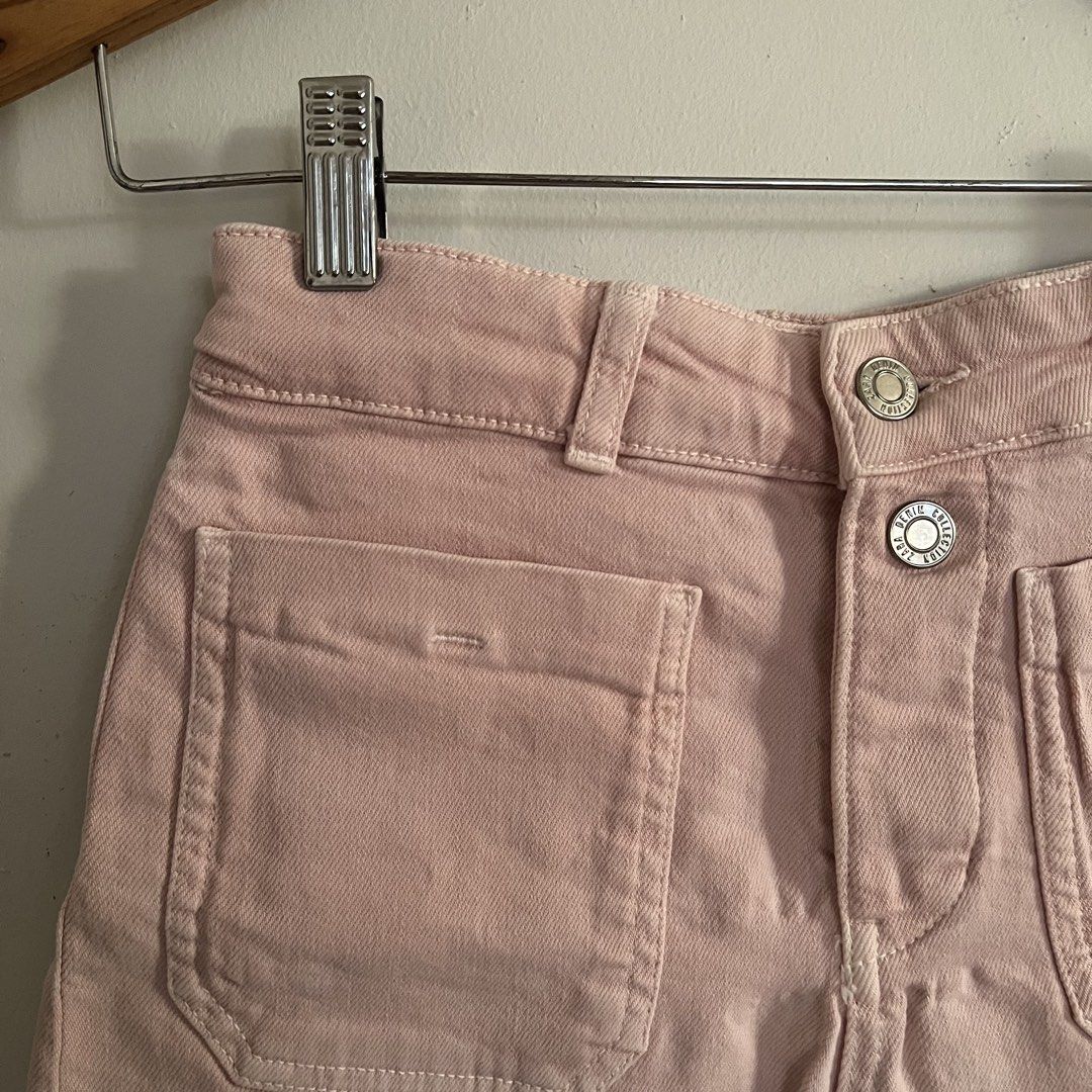 Zara hi-waisted shorts (Category: Babies & Kids Fashion) located in Manila. Submitted by ourburstingwardrobe_ (Listing ID 1468359879, Image 2). Description: Size 13-14 Fits pre-teen Great condition.