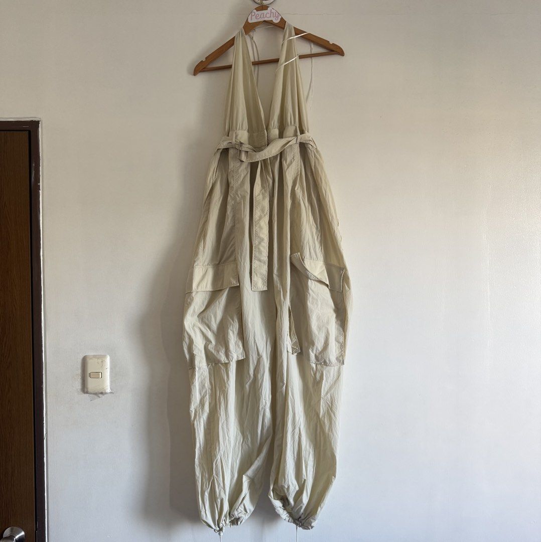 Zara Jumpsuit (Category: Jumpsuits) located in Manila. Submitted by apparella.ph (Listing ID 1468285778, Image 3). Description: Selling low I got 2 pcs available 1(L) (waist:34-38-super garterized and pwd paliitan til 30 kasi may belt sya sa bewang) Length from shoulder:55inches, pwde liitan kasi naaadjust sya sa baba ) 1(M)28-w:28-36 (super garterized and pwd paliitan til 26 kasi may belt sya sa bewang) Length from shoulder:53inches, pwde liitan