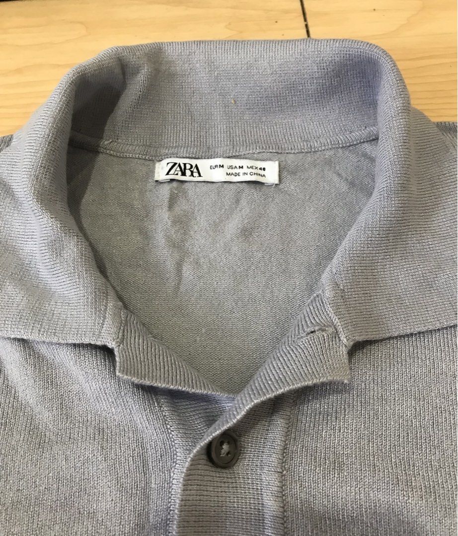 Zara Knitted Poloshirt (Category: Tshirts & Polo Shirts ) located in Manila. Submitted by timelesswearoutfit (Listing ID 1468290549, Image 2). Description: Size L Dimes 21x27 Fits medium andarge No flaws Dm to inquire📩📨.
