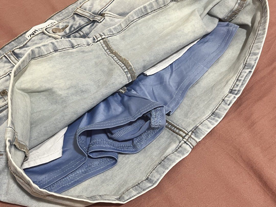 Zara Light Wash Denim Skort (Category: Skirts) located in Binan City. Submitted by lodeovn (Listing ID 1468423638, Image 3). Description: note: this is over 🏃‍♀️ never been worn waist: 28-30 (best fit 28-29) length: 12-12.5 mop: gcash/maribank mod: j&t.