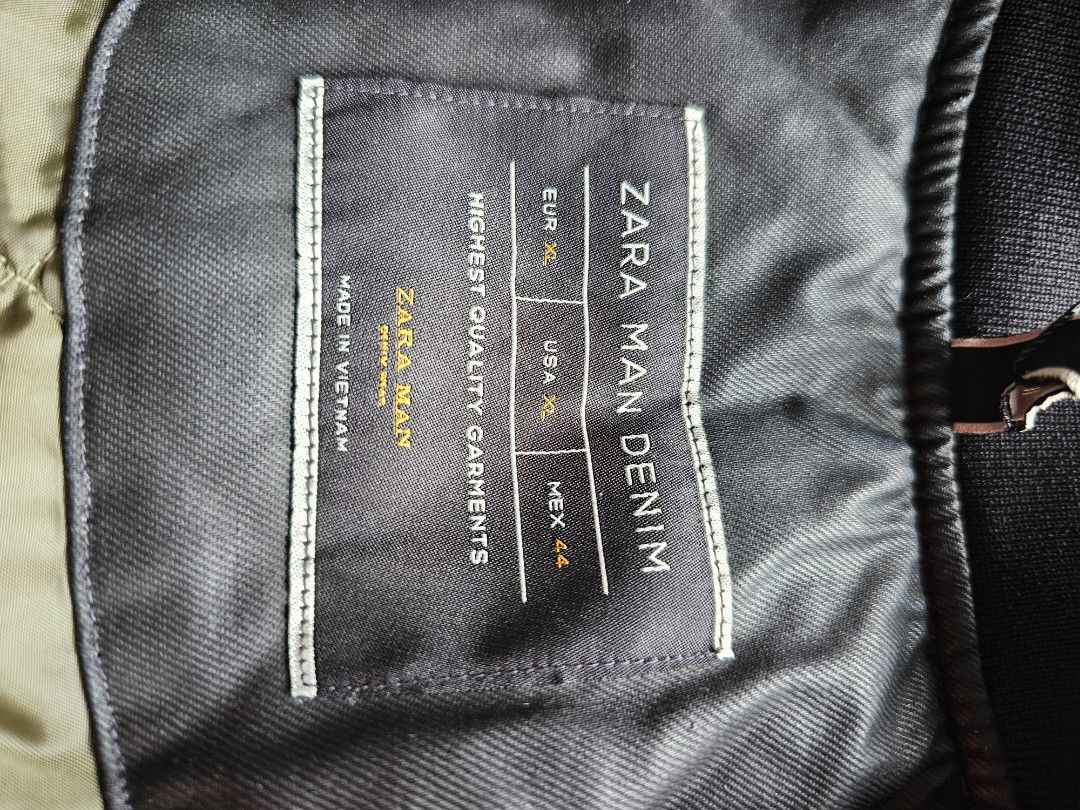 Zara Man Bomber Jacket (Category: Coats, Jackets and Outerwear) located in Baguio. Submitted by kayeonlineshop (Listing ID 1468302535, Image 3). Description: features a classic bomber silhouette with a full-zip front closure, a ribbed knit collar, matching ribbed cuffs, and a ribbed hem.