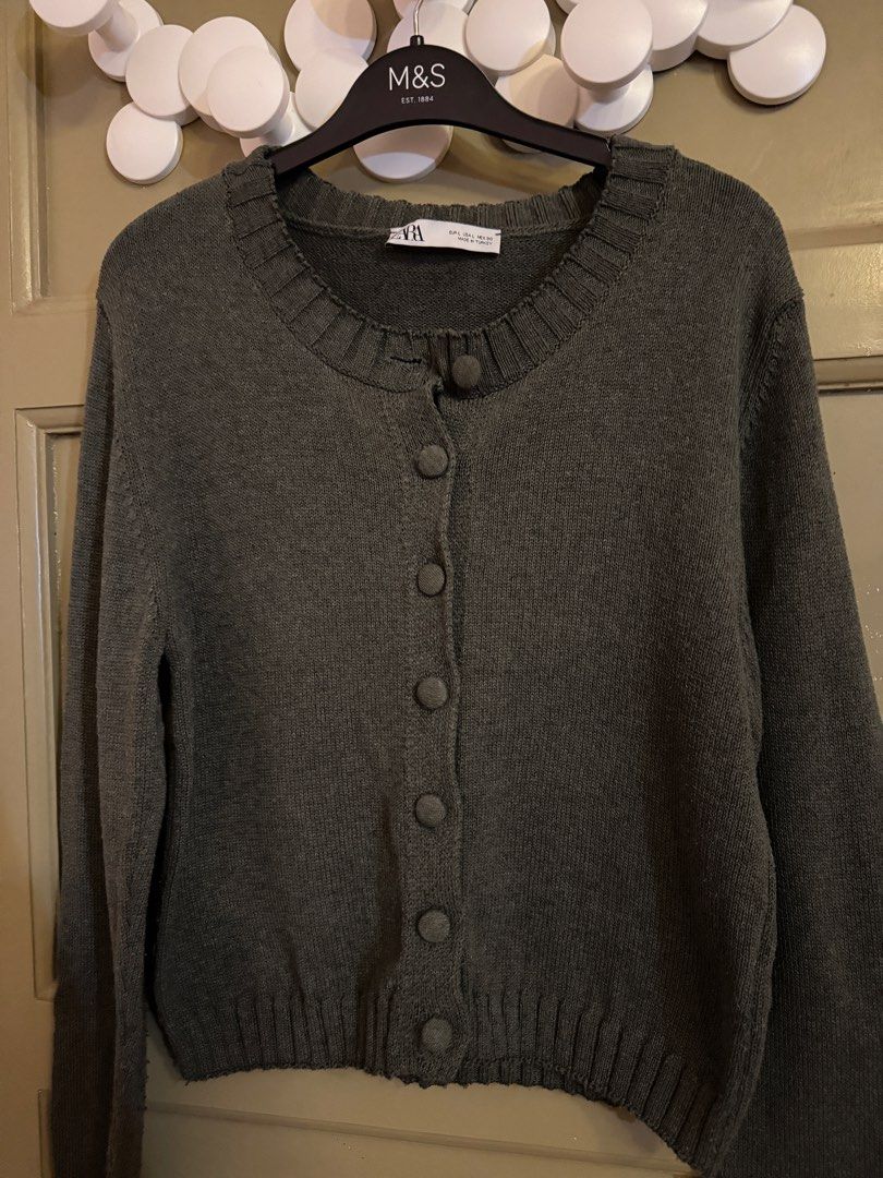 Zara Olive Green Cardigan Top (Category: Coats, Jackets and Outerwear) located in Manila. Submitted by gabwie (Listing ID 1468412845, Image 2). Description: - Brand: Zara - Bought from Zara Glorietta for 3495 - Color: Olive Green - Size: Large - Material: Soft knit - Features: Button-down front with matching fabric buttons, ribbed collar, cuffs, and hem - USED ONCE.