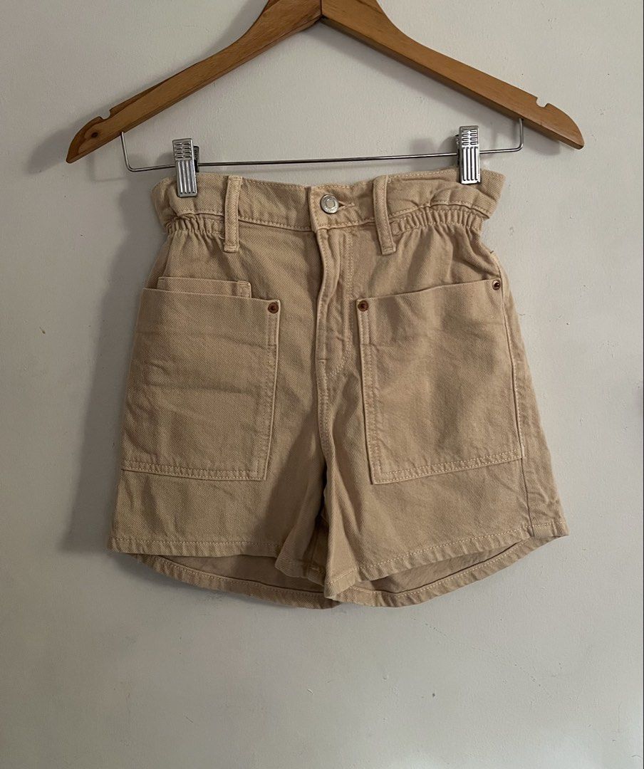 Zara paper bag shorts (Category: Babies & Kids Fashion) located in Manila. Submitted by ourburstingwardrobe_ (Listing ID 1468360637, Image 1). Description: Size 10 Good as new.