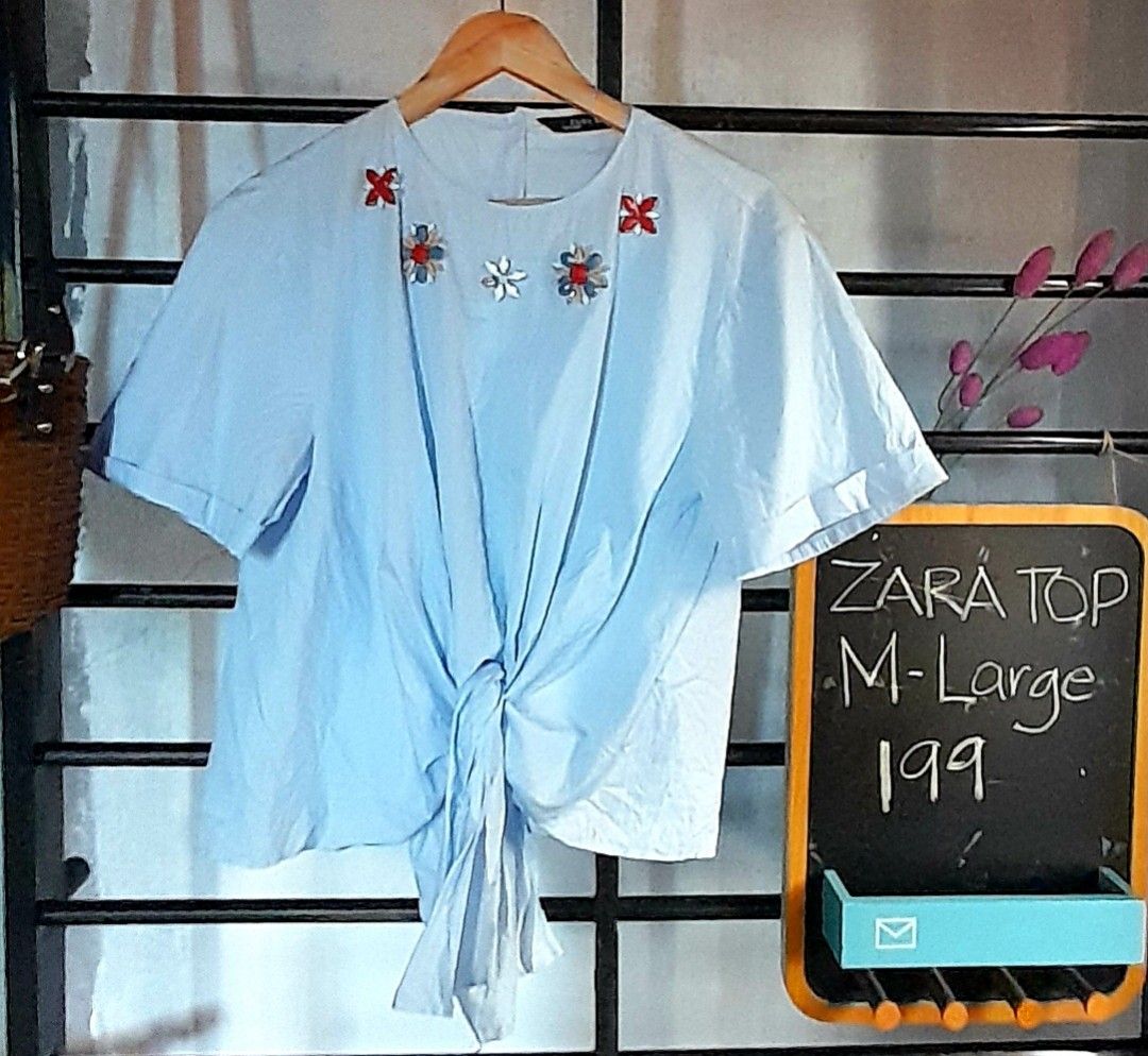 Zara Woman Top (Category: Blouses) located in Batangas. Submitted by norskieshoppe (Listing ID 1468290799, Image 1). Description: Medium- Semi- Large.