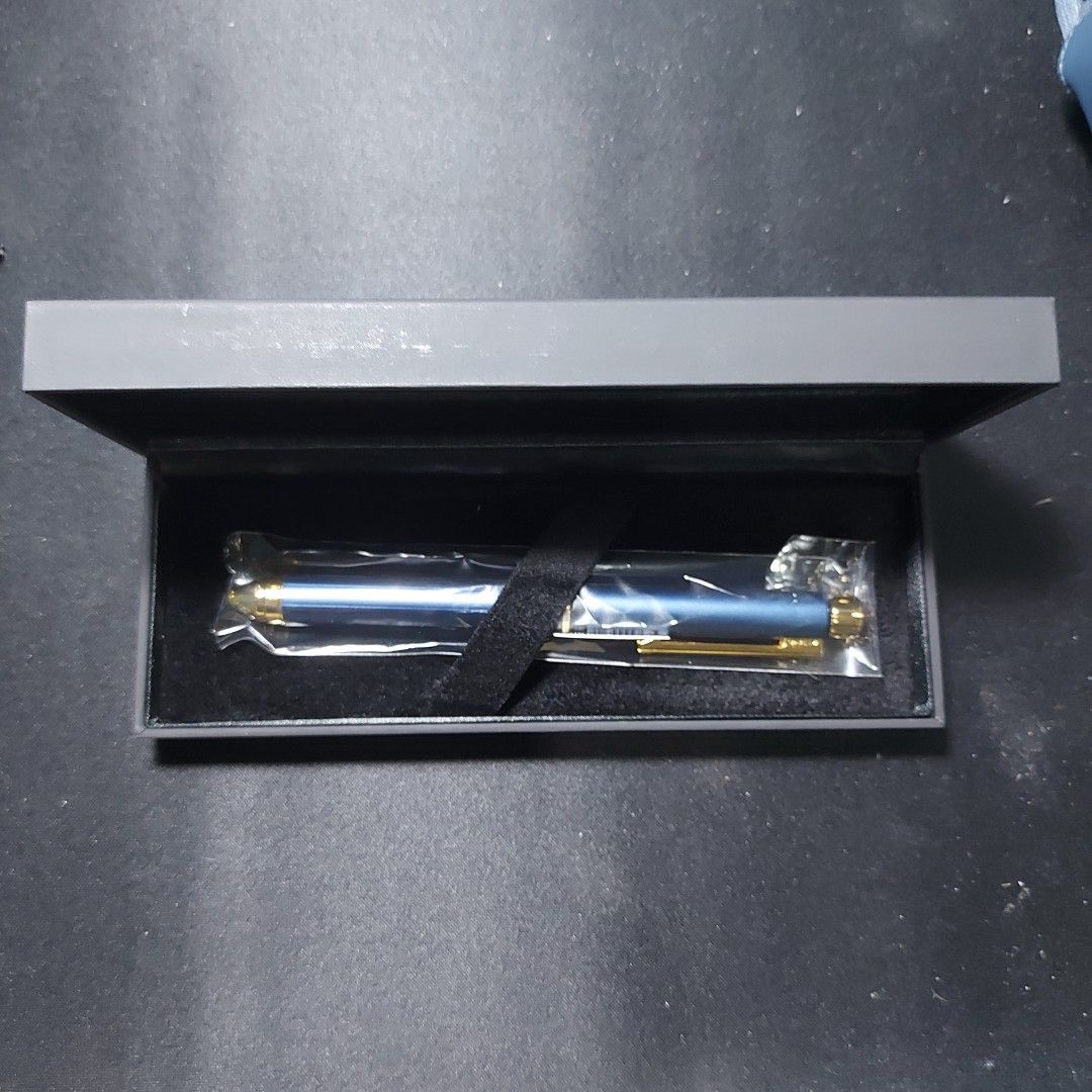 Zebra Sharbo X TS10 Premium Multi-function pen - Navy Gold (Category: Stationery & School Supplies) located in Las Pinas. Submitted by nyelzitro (Listing ID 1468405849, Image 1). Description: Zebra Sharbo X TS10 Premium Multi-function pen - Navy Gold Color: ✅️ Navy Gold Condition: ✅️ 10/10 ✅️ Brand New Unused Inclusions: ✅️ Box ✅️ Zebra Sharbo X TS10 Premium Body - Navy Gold ✅️ 0.5mm Mechanical Pencil Refill ✅️ 0.5mm Carmine Red Ballpen Refill ✅️