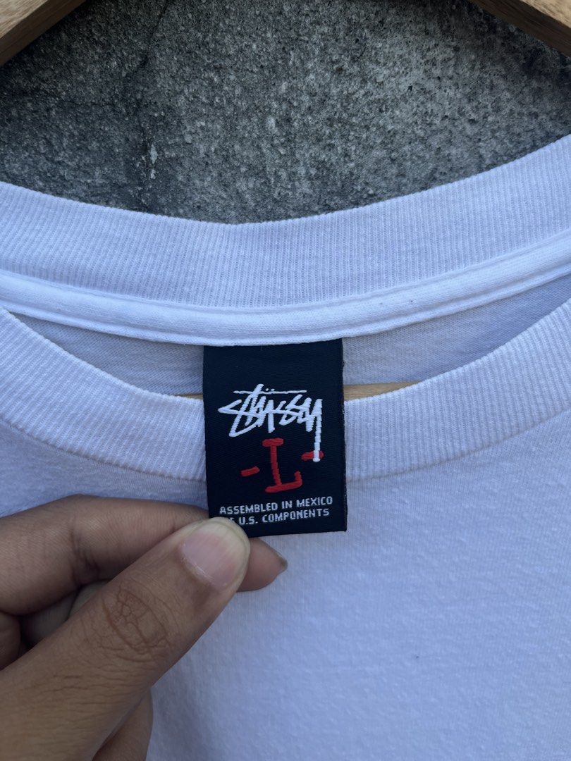 00’s Stussy ‘Apparel’ Red tag (Category: Tshirts & Polo Shirts ) located in Taguig. Submitted by rafaeljohnmangi (Listing ID 1468622701, Image 2). Description: 00’s Stussy ‘Apparel’ Red tag 22 x 29 Large Color rate: 9.3/10 Issue: very very minimal Hairlines (unnoticeable).