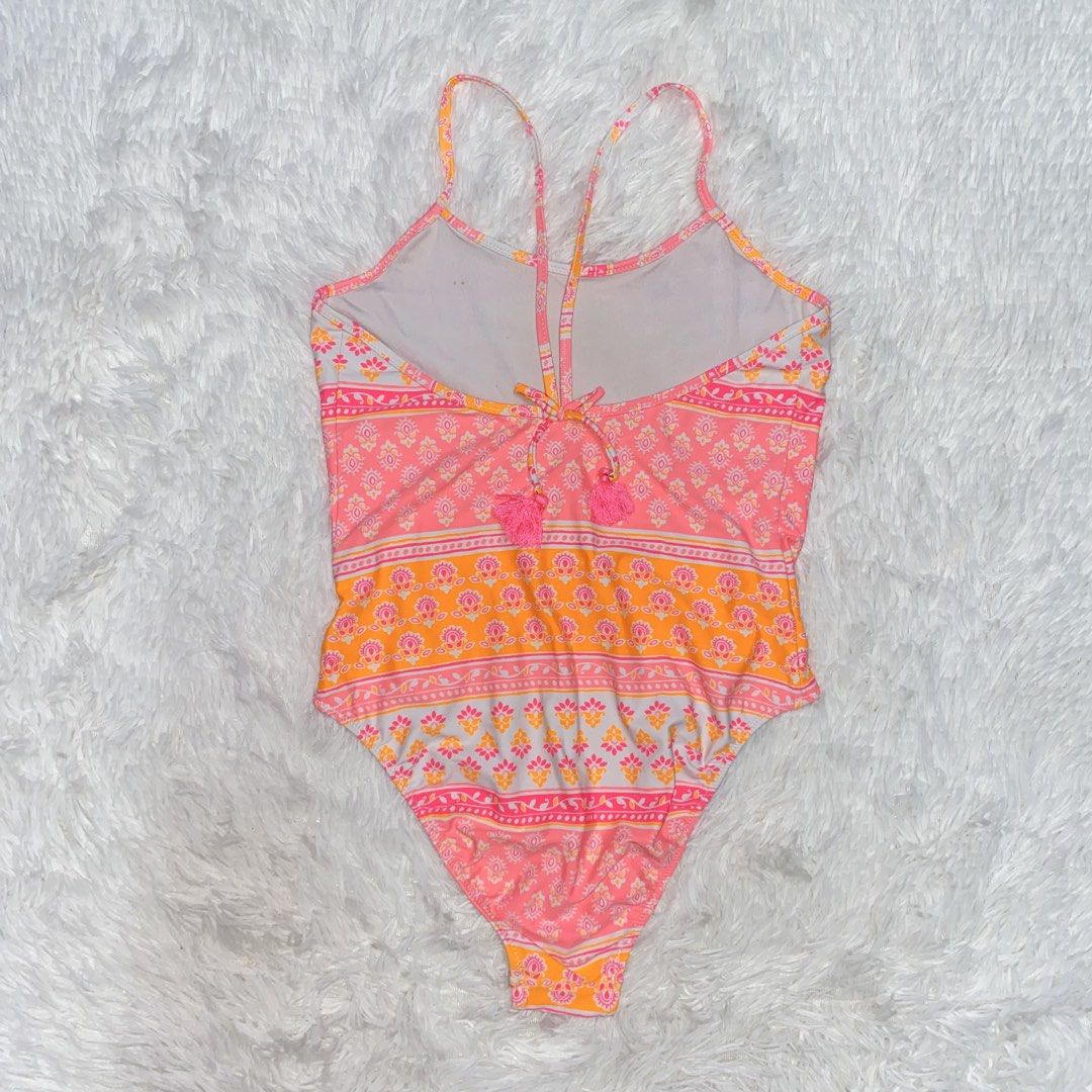 13-14 Sunuva Swimsuit (Category: Bikinis & Swimsuits) located in Bulacan. Submitted by jexmd (Listing ID 1468581111, Image 3). Description: .