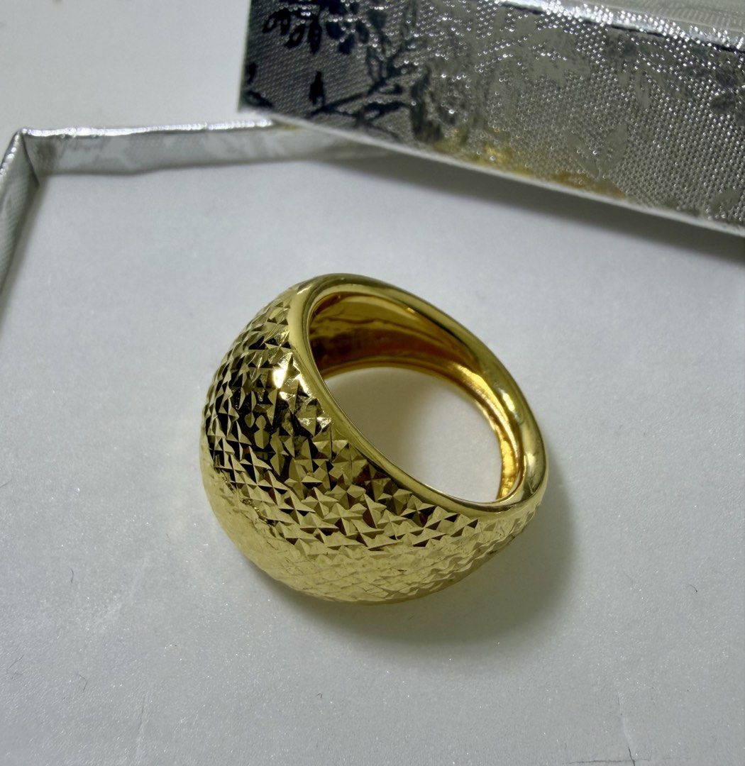 18k Saudi Gold Diacut Dome Ring (Category: Rings) located in Manila. Submitted by importgoodiesph (Listing ID 1468550856, Image 1). Description: 18k Saudi Gold Diacut Power Ring - brand new - 18k Saudi gold, pawnable - size 6 - weight: 2.1g LBC shipping c/o buyer..